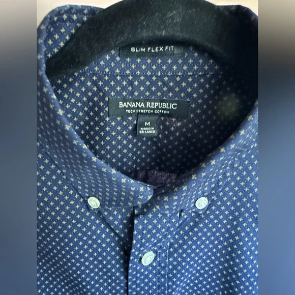 Banana Republic Slim Flex Fit Button-Up Shirt – Men’s Medium - Picture 5 of 10